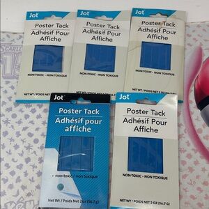 POSTER TACK MOUNTING PUDDY for Posters Pictures Removable Reusable lot of 5